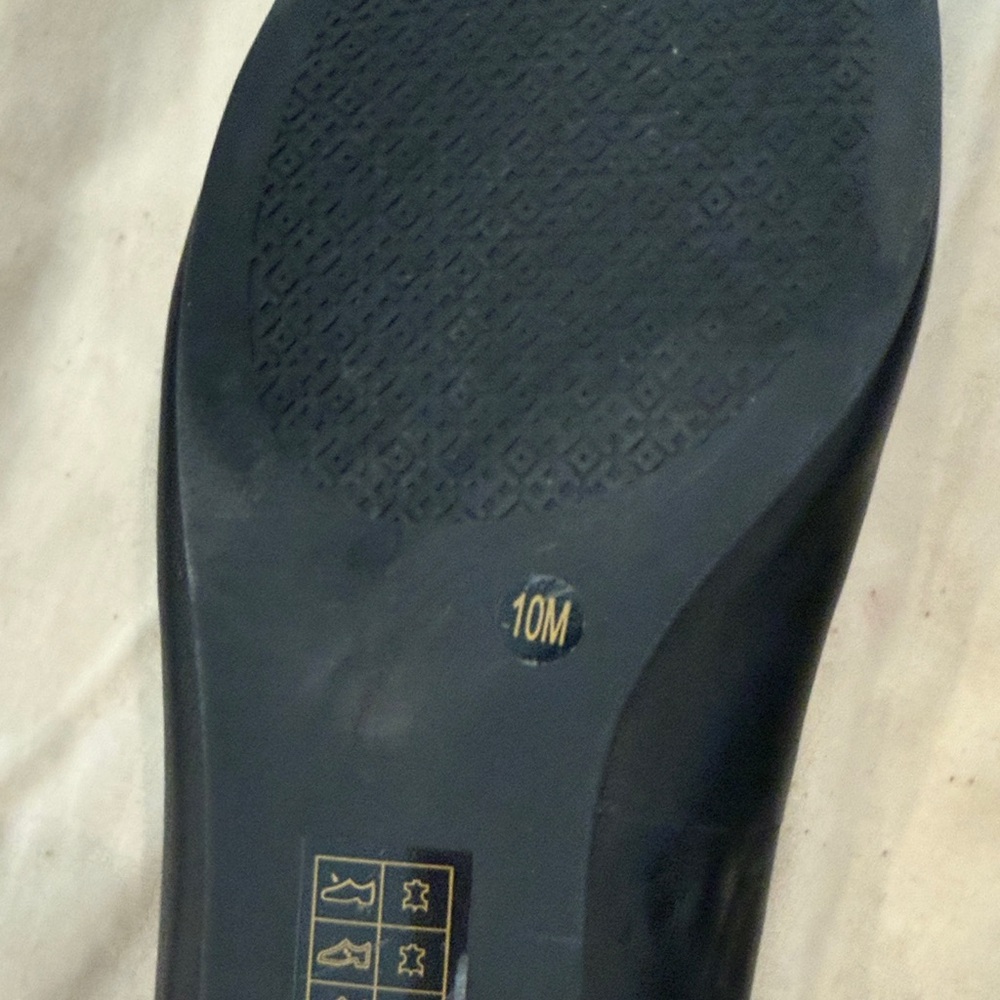 Tory Burch Black Flats with Logo Detail - Picture 6 of 6